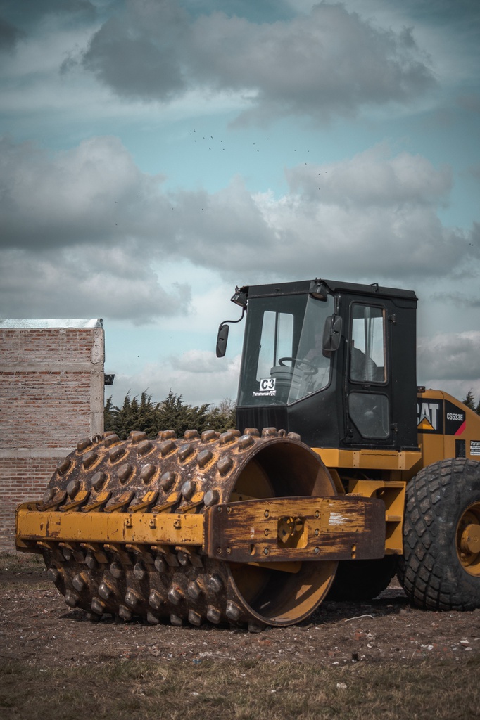 Compactador Caterpillar CS-533E | Rentalmak